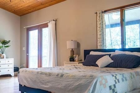 Cozy 2 Bedroom Cabin Nestled In Wooded Hideaway Монтерей Экстерьер фото