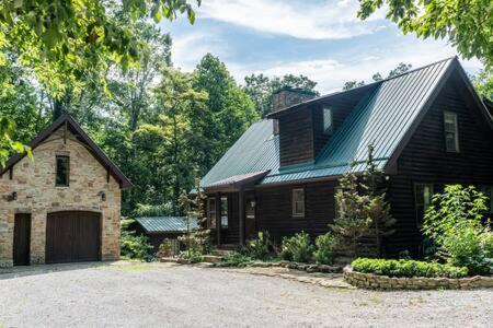 Cozy 2 Bedroom Cabin Nestled In Wooded Hideaway Монтерей Экстерьер фото